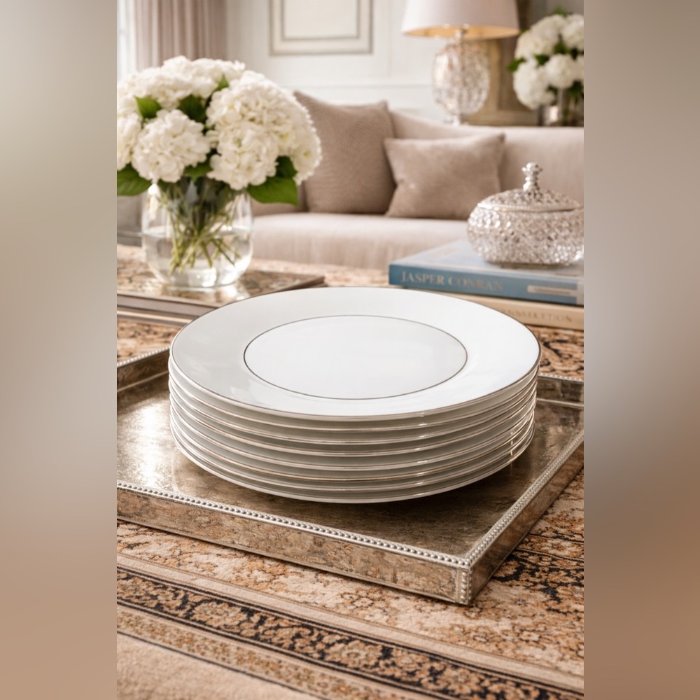 Wedgwood Jasper Conran Platinum Dinner Plates – Set of 8 – 10.5” – Like New